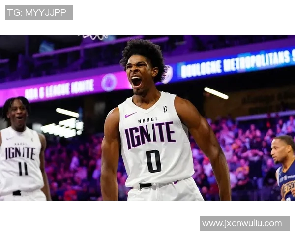 斯库特亨德森的崛起之路:从新秀到篮球未来之星的蜕变